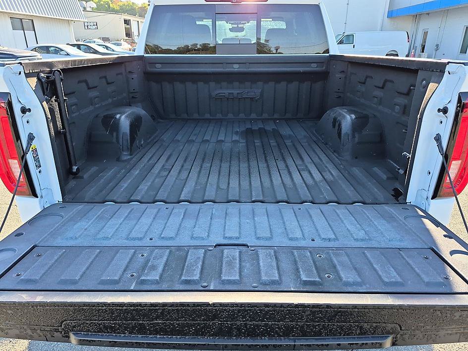 Used 2024 GMC Sierra 1500 AT4 w/ Technology Package AWD/4WD image 33