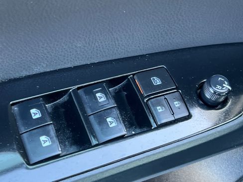 Used 2017 Toyota Prius Two w/ Prius Two Safety Plus Package image 13