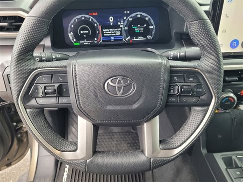 Used 2025 Toyota Tacoma TRD Off-Road w/ TRD Off Road Upgrade Package image 21