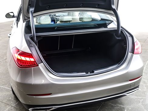 Used 2023 Mercedes-Benz C 300 Sedan image 23