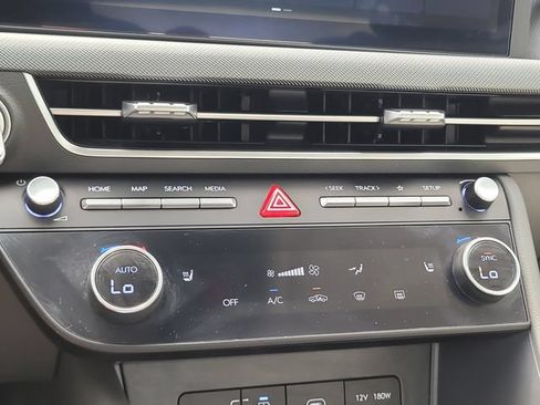 Used 2025 Hyundai Sonata SEL FWD image 22