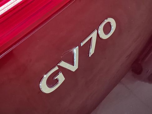 Used 2024 Genesis GV70 2.5T w/ Select Package image 25