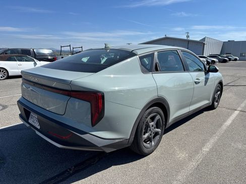 Used 2025 Kia K4 FWD image 6
