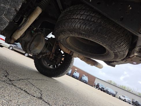 Used 2015 Ford F350 Platinum image 13