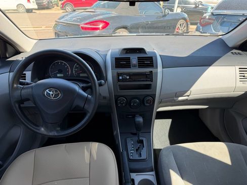 Used 2012 Toyota Corolla L FWD image 14