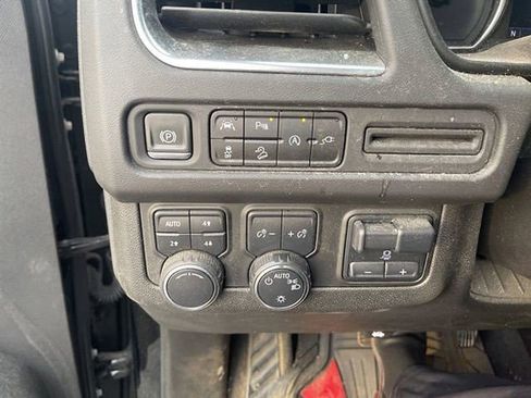 Certified 2021 Chevrolet Tahoe Z71 w/ Z71 Signature Package image 9