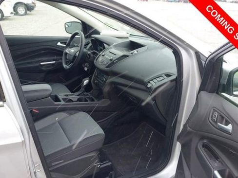 Used 2018 Ford Escape SE image 5