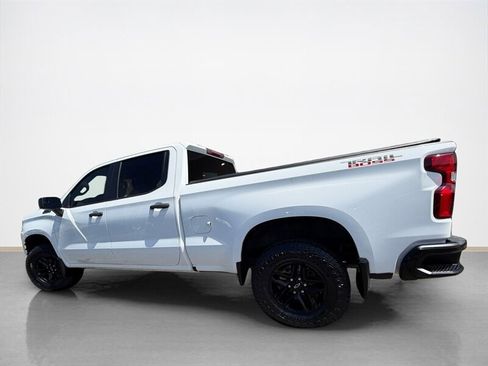 Used 2019 Chevrolet Silverado 1500 Custom Trail Boss w/ Custom Convenience Package AWD/4WD image 7