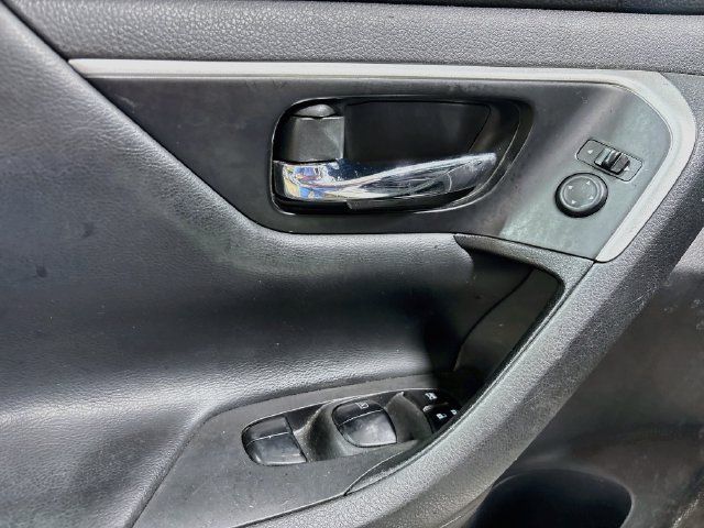 Used 2016 Nissan Altima 2.5 S w/ Power Driver Seat Package FWD image 17