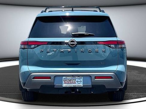 New 2026 Nissan Pathfinder SL FWD image 4