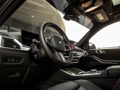 Used 2026 BMW X5 M60i AWD/4WD image 26