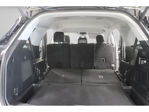 Used 2022 Ford Explorer Limited w/ Equipment Group 301A AWD/4WD image 34