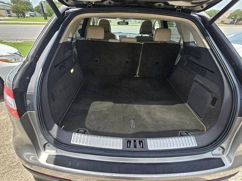Used 2016 Lincoln MKX Select w/ Select Plus Package FWD image 20