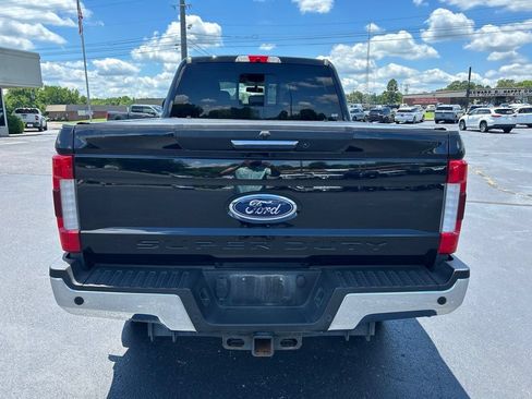 Used 2018 Ford F250 Lariat w/ FX4 Off-Road Package AWD/4WD image 6