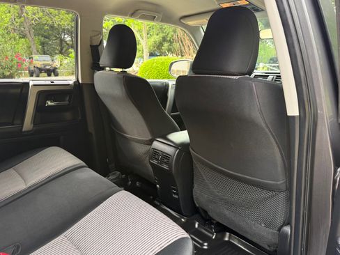 Used 2018 Toyota 4Runner SR5 image 38