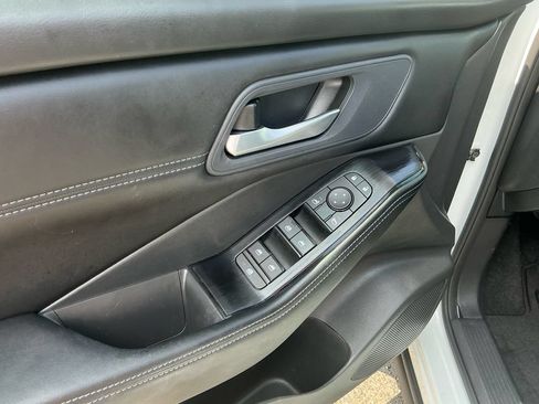 Used 2026 Nissan Rogue SV w/ SV Premium Package FWD image 16