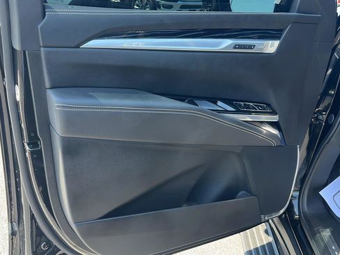 Used 2025 Cadillac Escalade Sport w/ Touring Package AWD/4WD image 14