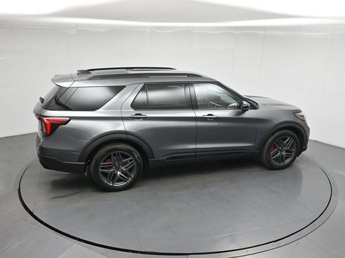 New 2026 Ford Explorer ST image 40