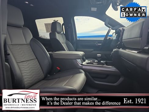 Used 2023 Chevrolet Silverado 1500 ZR2 w/ Technology Package image 9