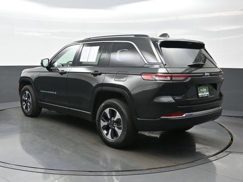 Used 2023 Jeep Grand Cherokee 4WD 4xe w/ Luxury Tech Group II image 5