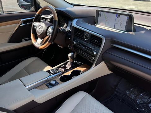 Used 2018 Lexus RX 450hL Premium w/ Premium Package image 30