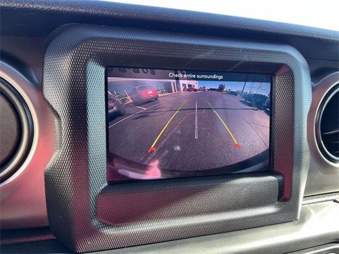 Used 2019 Jeep Wrangler Unlimited Sport S image 20