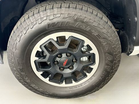 Used 2026 Toyota 4Runner TRD Off-Road AWD/4WD image 11