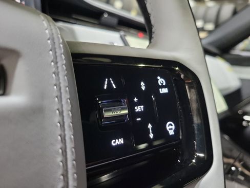 New 2026 Land Rover Range Rover Sport Dynamic SE image 16