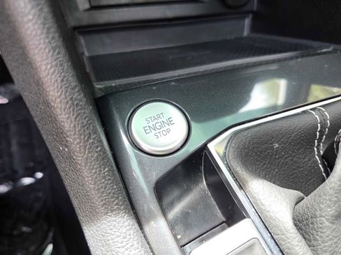 Used 2024 Volkswagen Tiguan SEL R-Line image 26