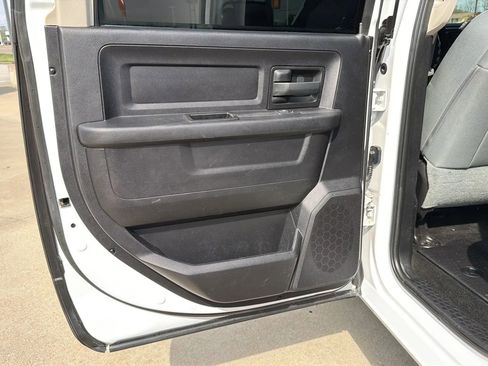 Used 2016 RAM 3500 Tradesman w/ Chrome Appearance Group image 51