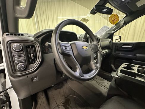 Used 2022 Chevrolet Silverado 1500 Custom w/ LPO, Blackout Package image 27
