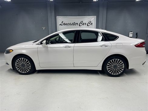 Used 2017 Ford Fusion SE w/ Equipment Group 202A AWD/4WD image 5