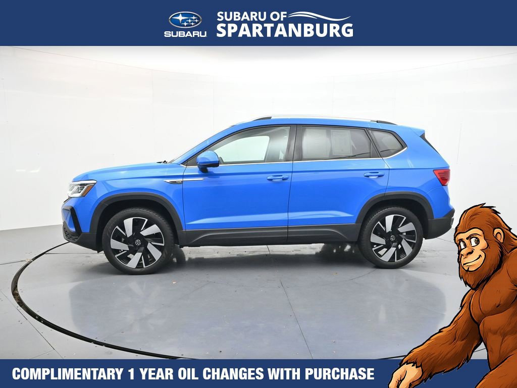 Used 2024 Volkswagen Taos SEL AWD/4WD image 4
