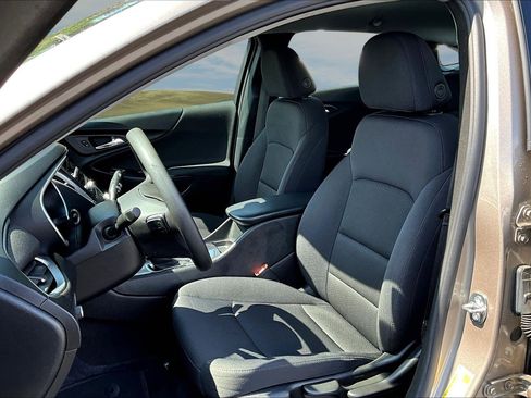 Used 2022 Chevrolet Malibu LS image 13