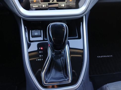 Used 2024 Subaru Outback Premium image 40