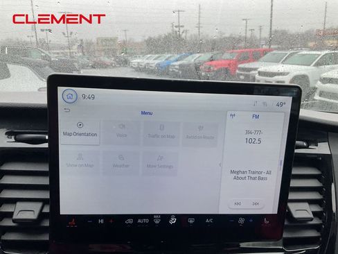 Used 2023 Ford Transit 350 XLT image 12