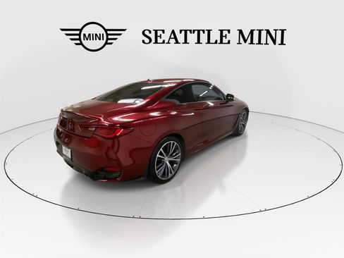 Used 2017 INFINITI Q60 2.0t w/ Premium Plus Package 2.0T AWD/4WD image 11