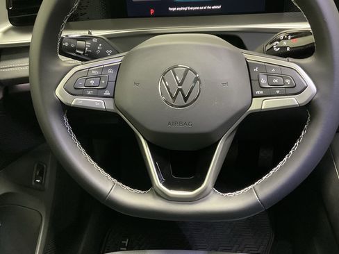 New 2026 Volkswagen Tiguan SE AWD/4WD image 14