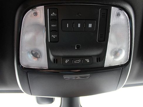 Used 2025 Dodge Durango R/T image 8