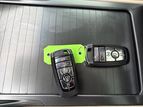 Certified 2024 Lincoln Nautilus Reserve w/ Equipment Group 202A image 33