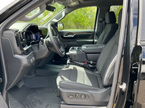 New 2026 Chevrolet Silverado 1500 LT w/ Z71 Off-Road Package AWD/4WD image 2
