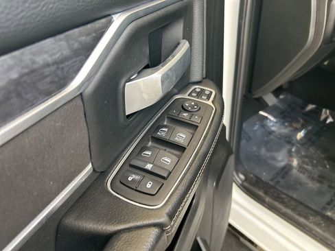 Used 2024 RAM 2500 Big Horn image 33