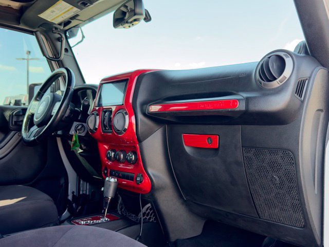 Used 2013 Jeep Wrangler Unlimited Sport AWD/4WD image 16