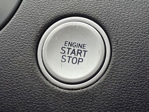 Used 2022 Hyundai Santa Cruz Limited image 23