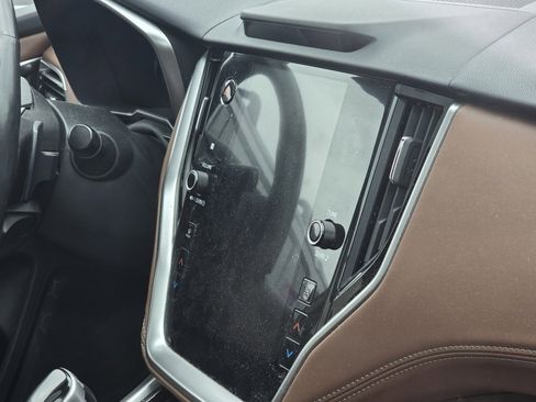 Used 2021 Subaru Outback Touring XT image 19