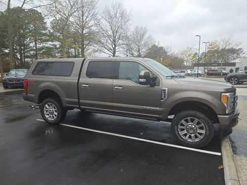 Used 2018 Ford F250 Limited w/ FX4 Off-Road Package image 19