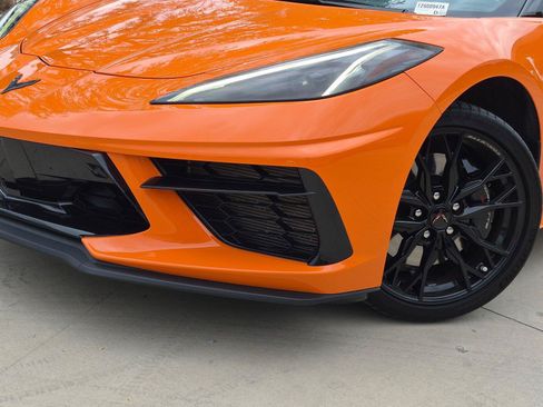 Used 2024 Chevrolet Corvette Stingray Premium Conv w/ Z51 Performance Package RWD image 7