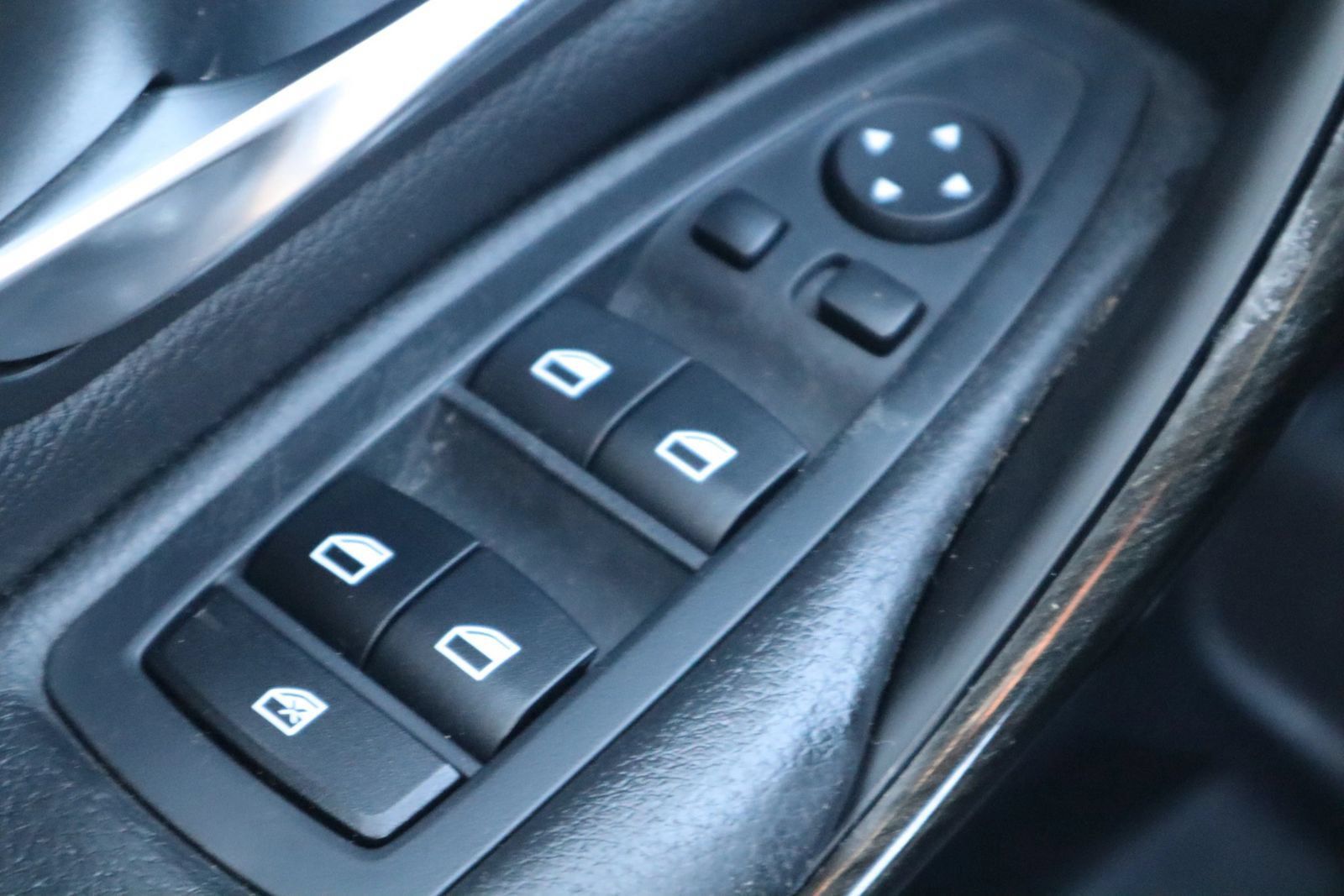 Used 2015 BMW 328i Sedan RWD image 29