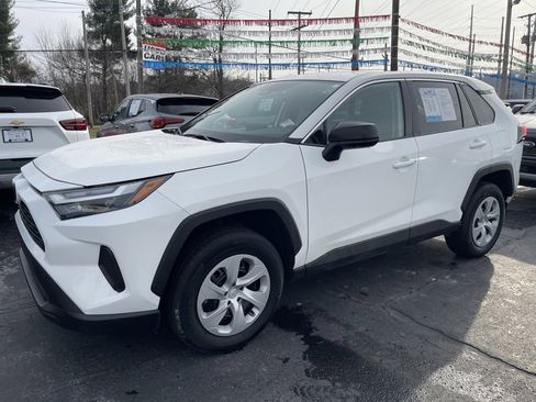 Used 2024 Toyota RAV4 LE image 2