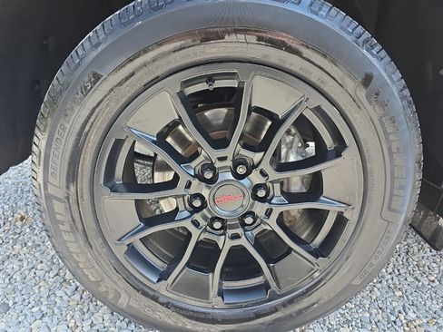 Certified 2023 Toyota Tundra Limited w/ TRD Off-Road Package AWD/4WD image 11